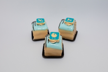 Petit four blauw + print