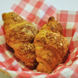 Kaas-sesam croissant